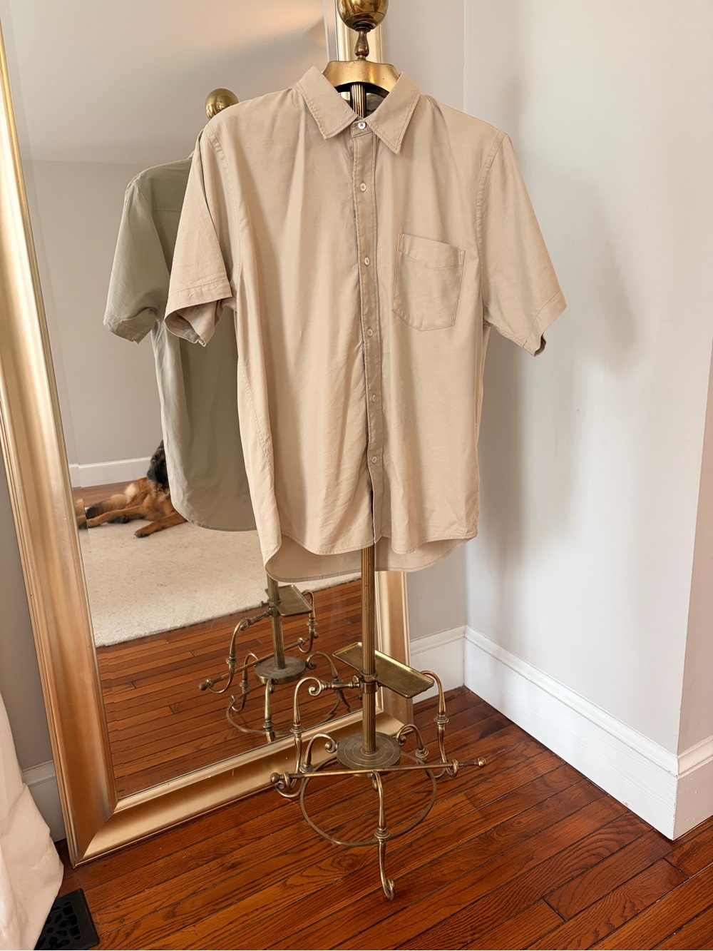 Buck Mason Men’s Draped Twill Short-Sleeve One Pocket Shirt - Tan